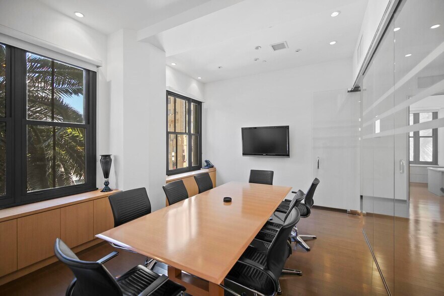 More Photos Of 1645 Vine St, Hollywood Loft Creative Space For Sale