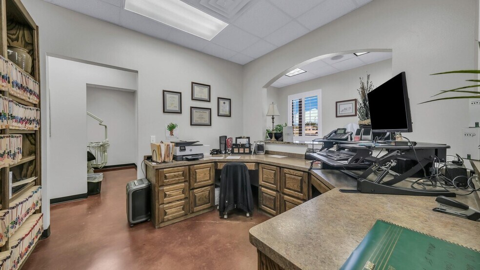 More Photos Of 126 S Ranch House Rd, Willow Park Medical For Sale