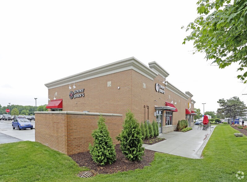 More Photos Of 30130 Telegraph Rd, Southfield Freestanding For Lease
