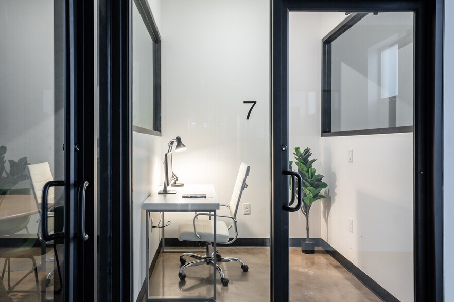 More Photos Of 1201 E Cesar Chavez St E, Austin Coworking Space