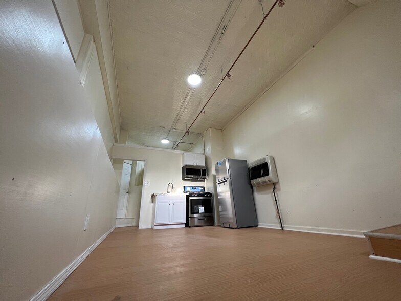 More Photos Of 4-6 John St, Waterbury Apartments For Sale