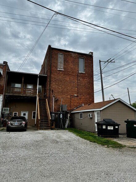 More Photos Of 134 E Market St, Colchester Restaurant For Sale