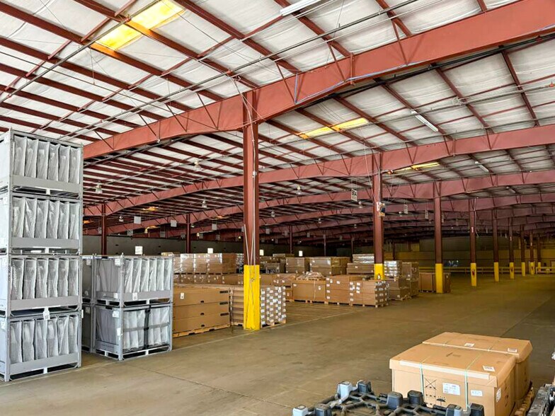 More Photos Of 14701 Atlanta Dr, Laredo Distribution For Lease