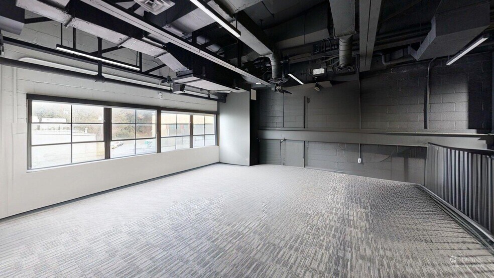 More Photos Of 550 Somerset Ter NE, Atlanta General Retail For Lease