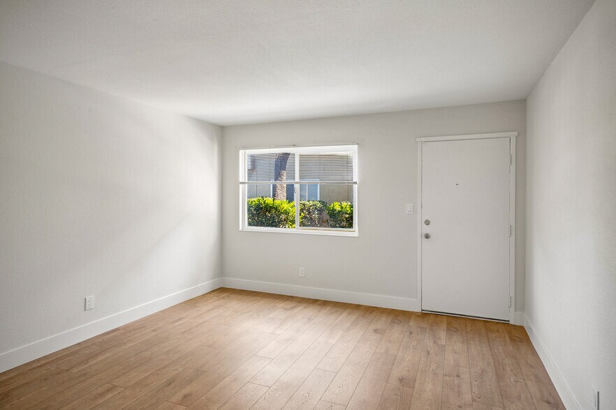 More Photos Of 1179 Mesa Dr, San Jose Apartments For Sale