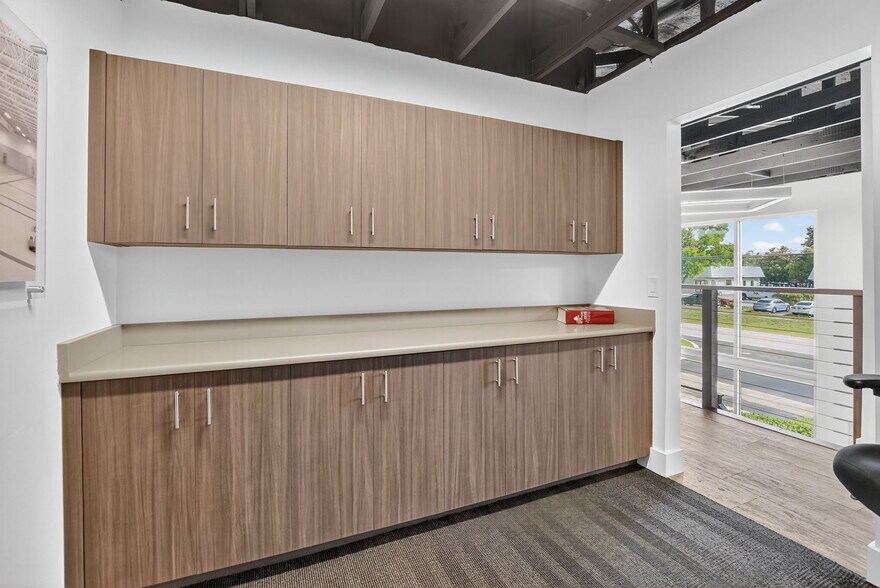 More Photos Of 442 NW 35th St, Boca Raton Office For Sale