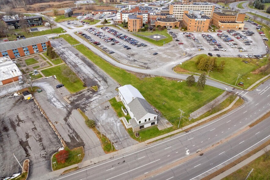 More Photos Of 1660 Champlin Ave, Utica Office Residential For Sale