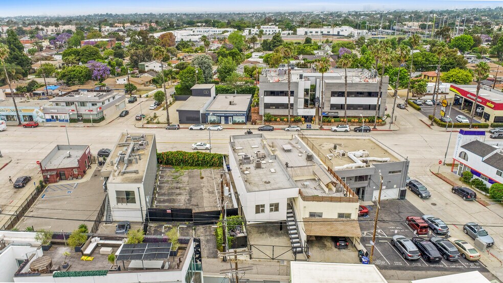 More Photos Of 13122 W Washington Blvd, Los Angeles Freestanding For Sale