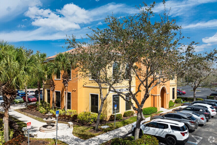 More Photos Of 1217 Piper Blvd, Naples Medical For Sale