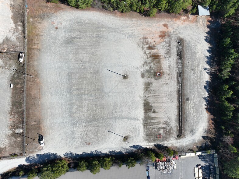 More Photos Of 11642 McCord Rd, Huntersville Land For Lease