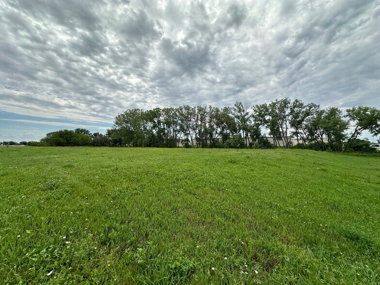 More Photos Of 2301 Judson St, Lincoln Land For Sale