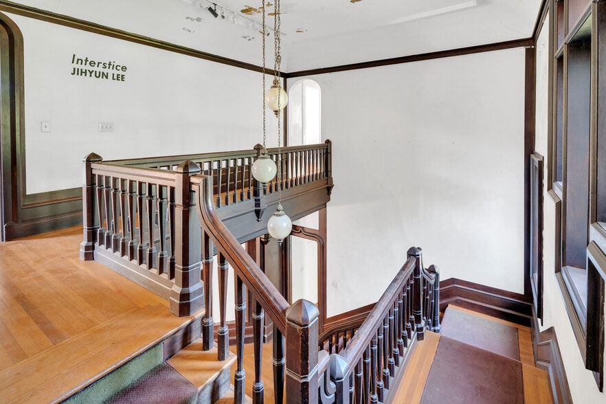 More Photos Of 51 Trumbull St, New Haven Office For Sale