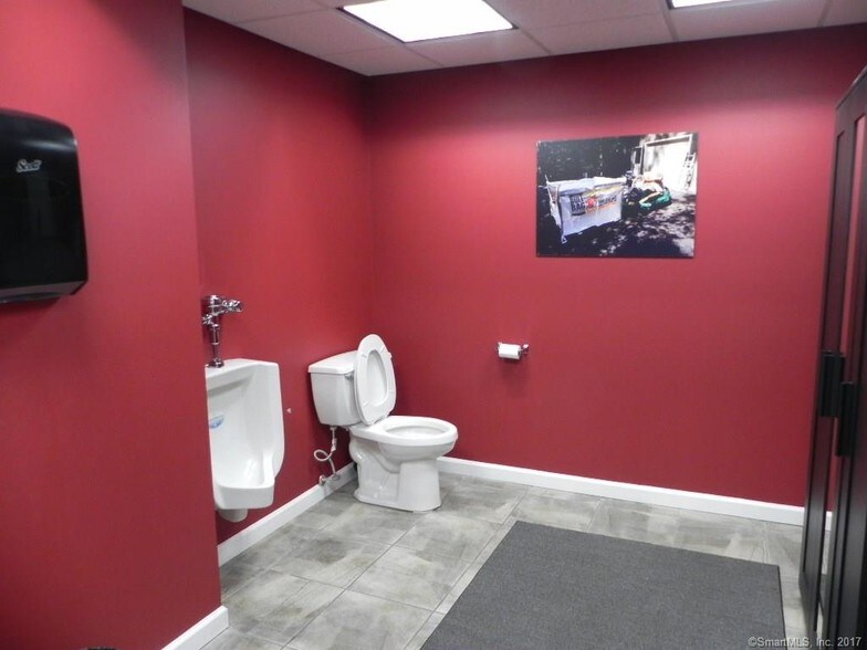 More Photos Of 8 Route 80, Killingworth Warehouse For Lease
