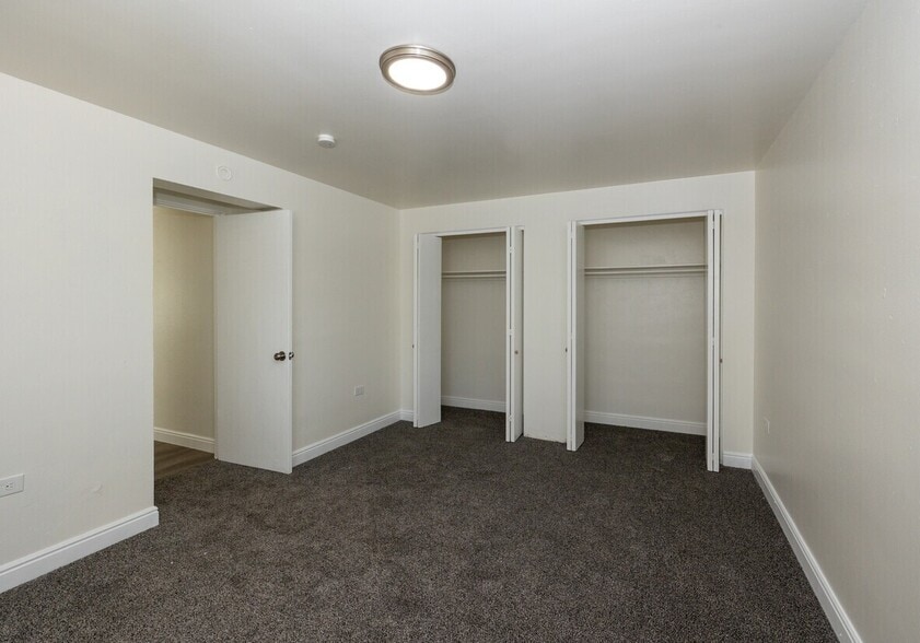 More Photos Of , Aurora Multifamily For Sale