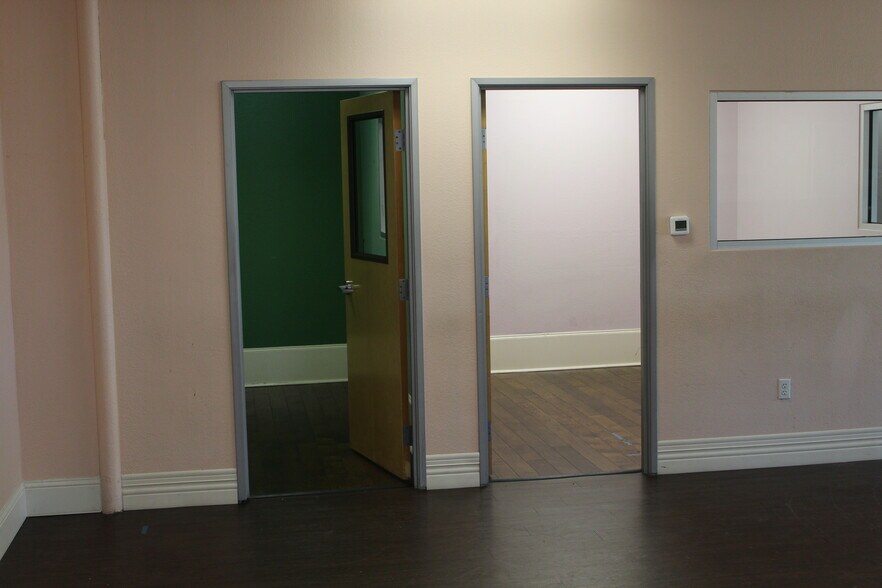 More Photos Of 5208 Village Creek Dr, Plano Office For Lease