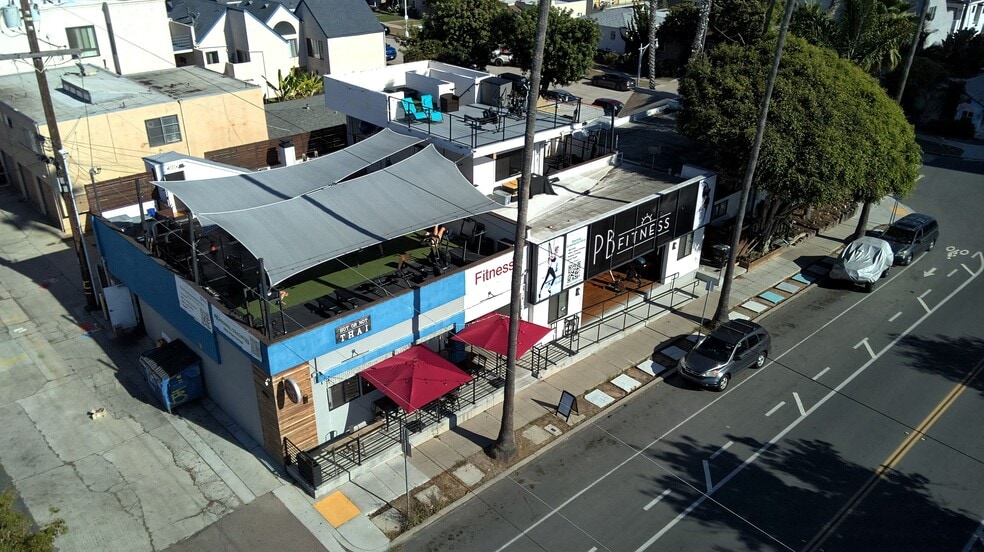 More Photos Of 4955 Cass St, San Diego General Retail For Sale
