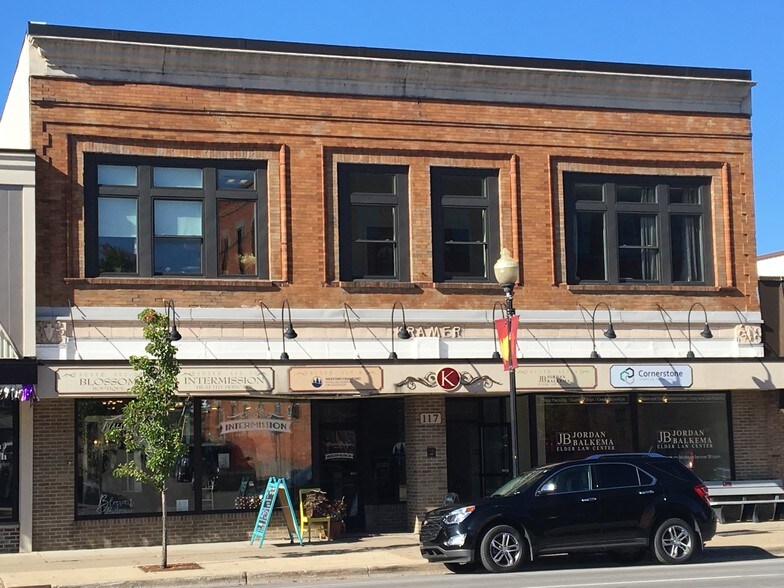 More Photos Of 117 N Mitchell St, Cadillac Medical For Sale