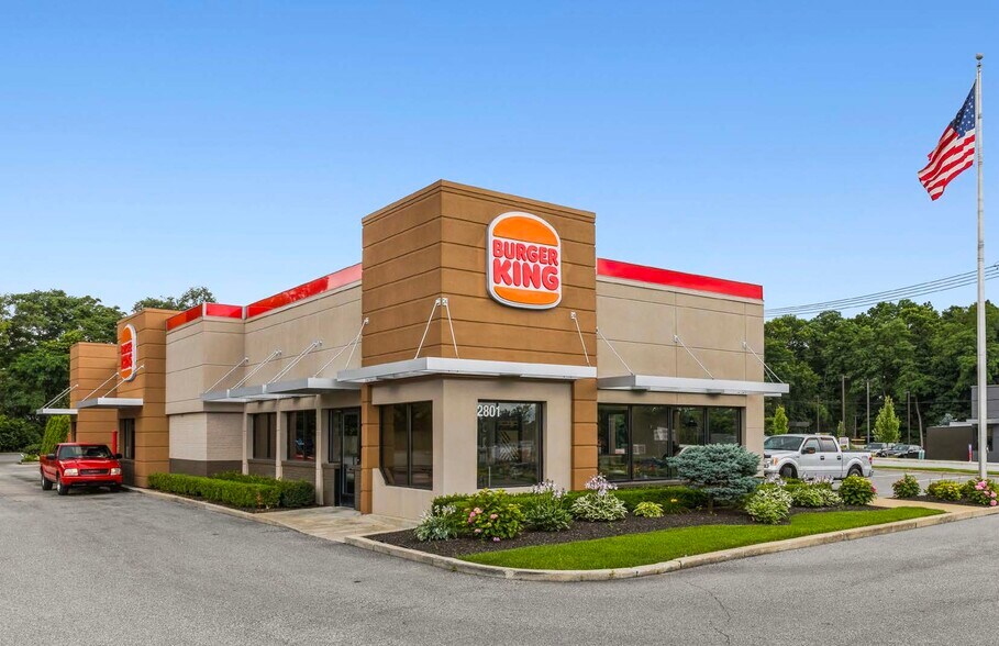 Primary Photo Of 2801 Lincolnway E, Mishawaka Fast Food For Sale