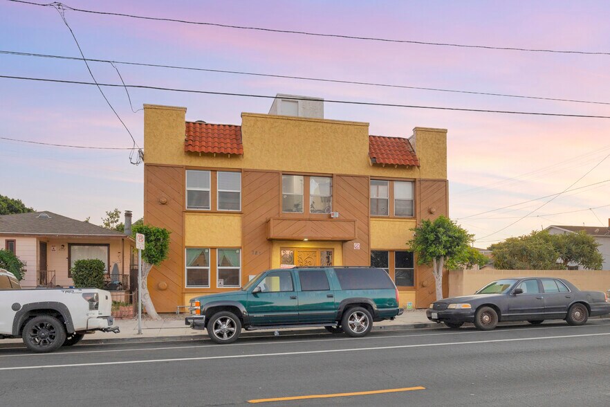 More Photos Of 383 W 14th St, San Pedro Apartments For Sale