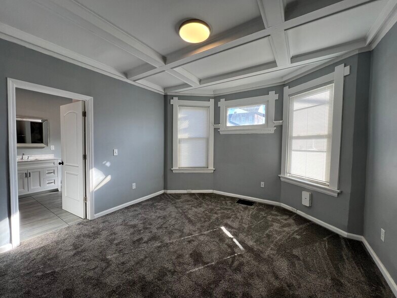 More Photos Of 2600-2604 Melrose Ave, Cincinnati Apartments For Sale