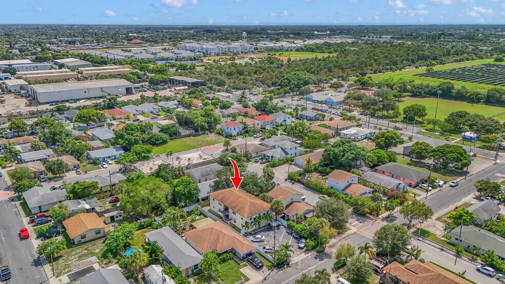 More Photos Of 715 Washington Ave, Lake Worth Apartments For Sale