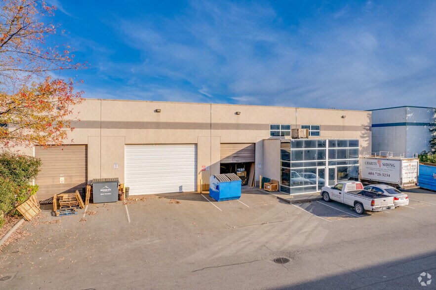 More Photos Of 30991 Peardonville Rd, Abbotsford Warehouse For Lease