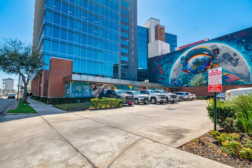 More Photos Of 2100 Travis St, Houston Office Residential For Lease