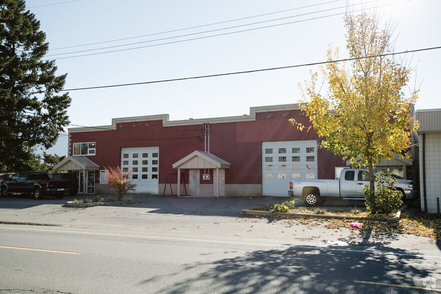 More Photos Of 45868 Railway Ave, Chilliwack Warehouse For Sale
