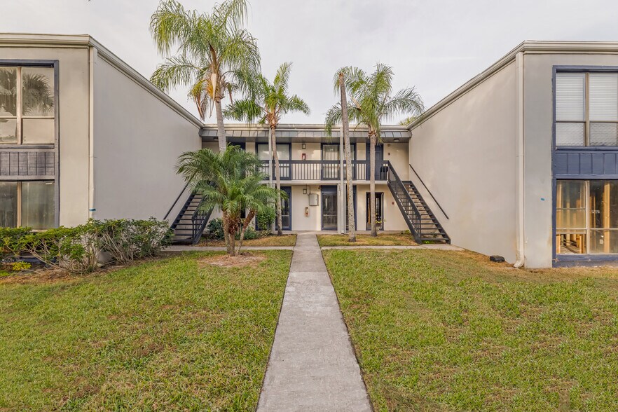 More Photos Of 2690 Drew St, Clearwater Apartments For Sale