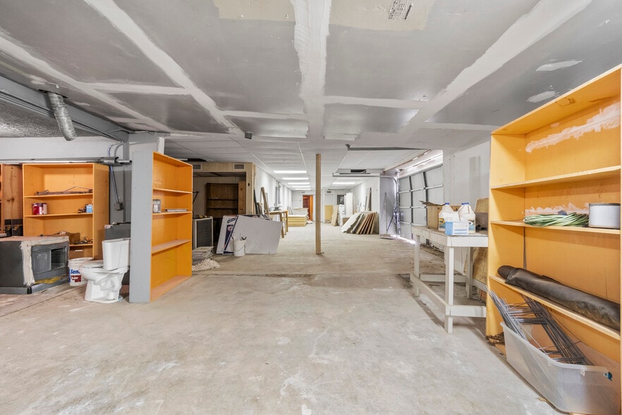 More Photos Of 1018 Shaver St, Pasadena Warehouse For Sale
