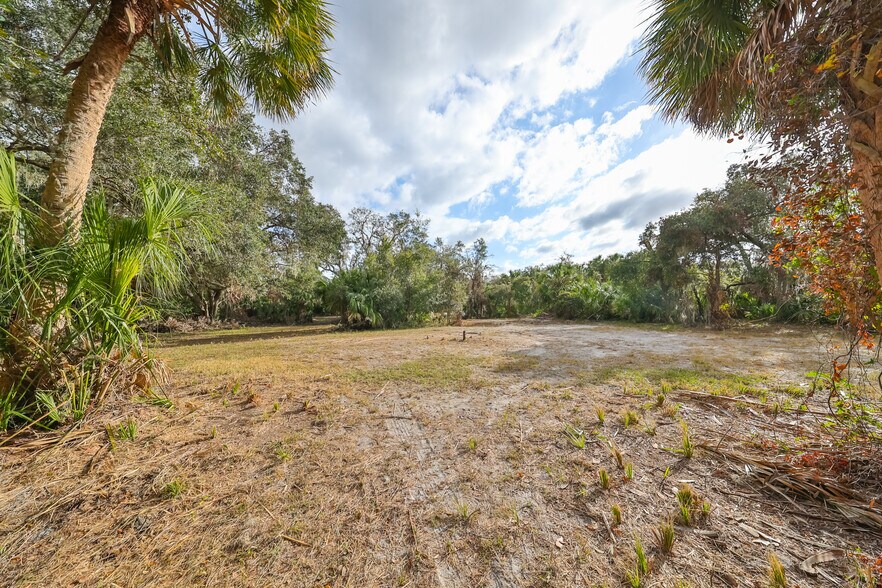 More Photos Of 8839 Richmond St, Gibsonton Land For Sale