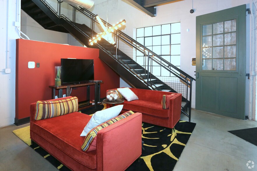 More Photos Of 575 E 4th St, Winston-Salem Apartments For Lease