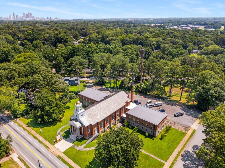 More Photos Of 1776 Sylvan Rd SW, Atlanta Religious Facility For Sale