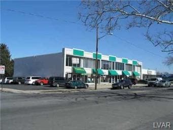 More Photos Of 1002 Union Blvd, Allentown Freestanding For Lease