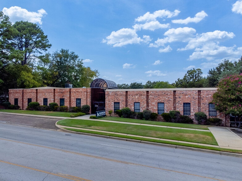 More Photos Of 611 S Mobberly Ave, Longview Flex For Sale