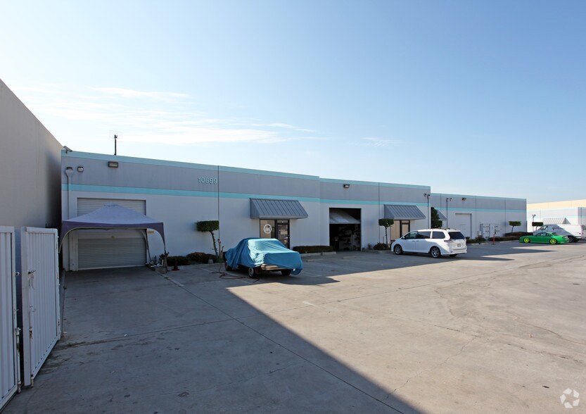 More Photos Of 10699 Hickson St, El Monte Warehouse For Lease