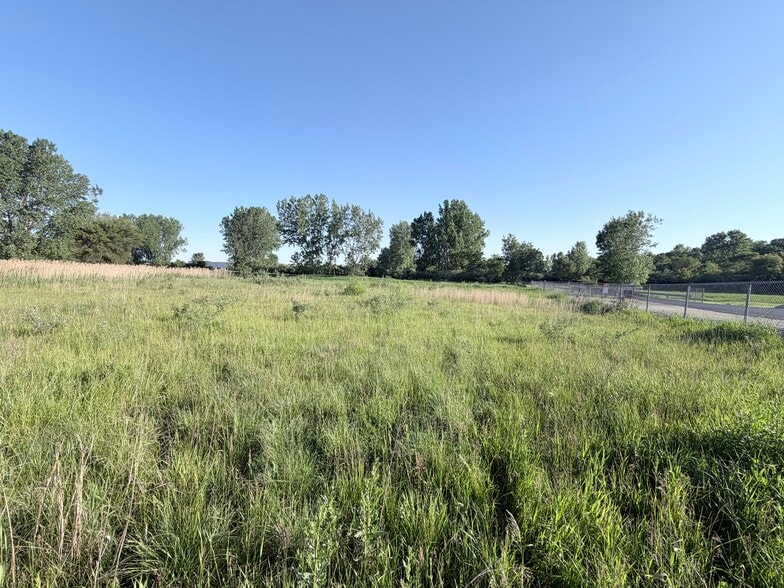 More Photos Of 0 Bell Dr, Warsaw Land For Sale
