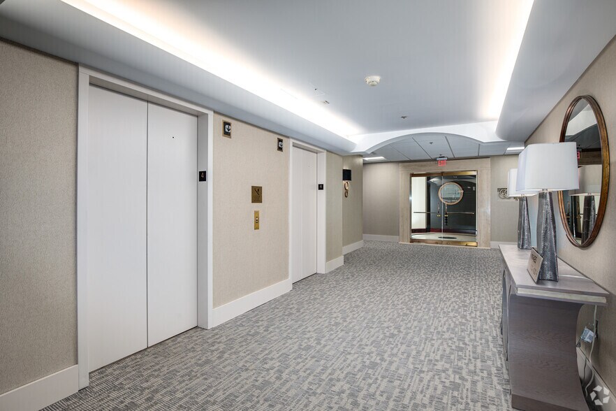 More Photos Of 1320 Old Chain Bridge Rd, McLean Office For Lease