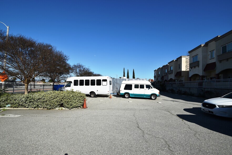 More Photos Of 950 W Alondra Blvd, Compton Religious Facility For Sale