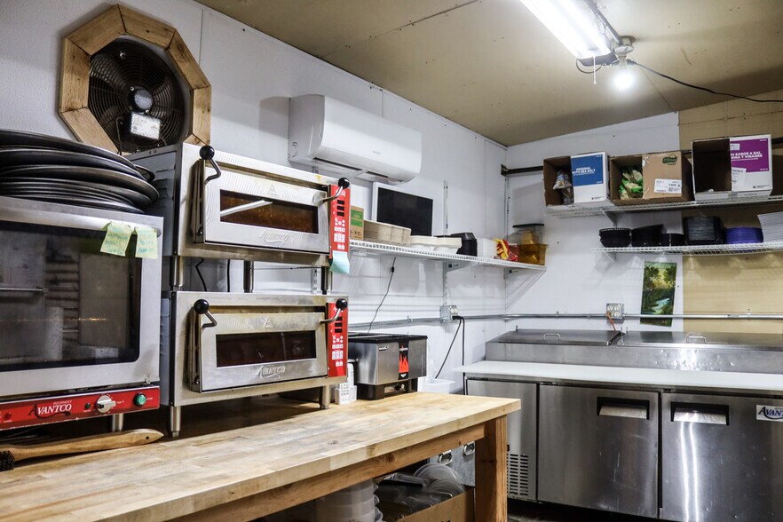 More Photos Of 426 Central Ave, Fairfield Storefront For Sale