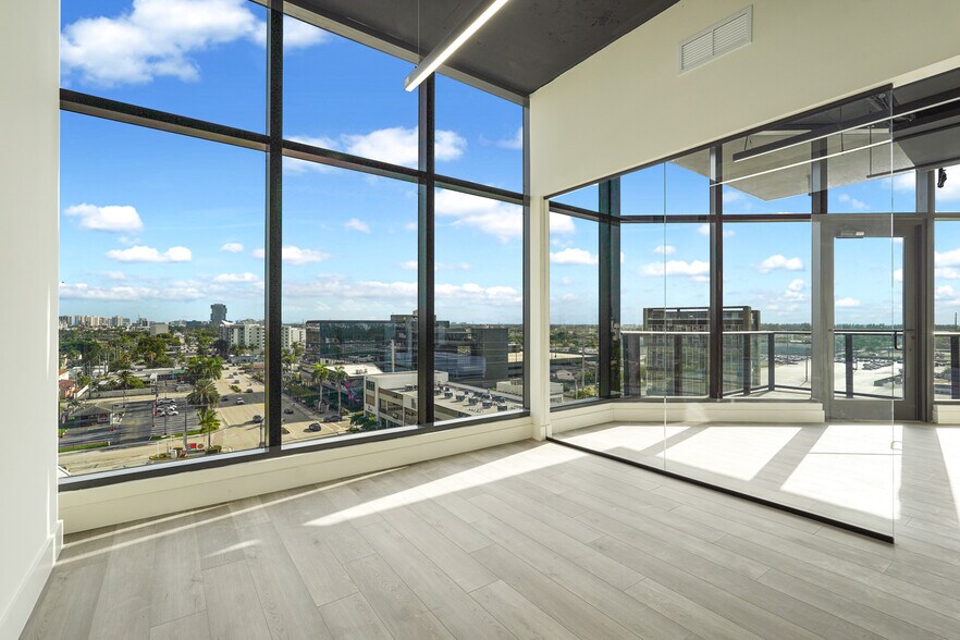 More Photos Of 800 N Federal Hwy, Hallandale Beach Medical For Sale