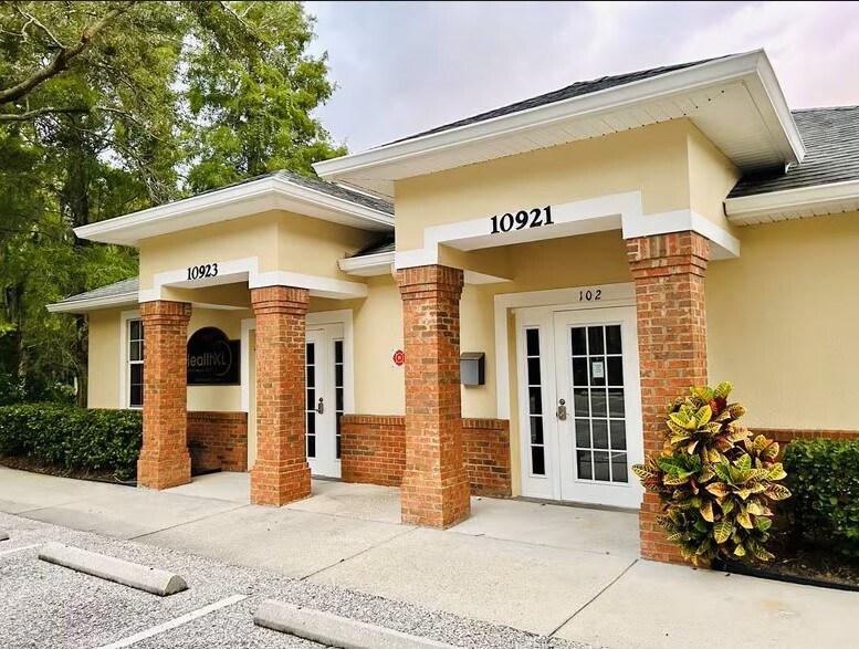 Primary Photo Of 10921 Countryway Blvd, Tampa Medical For Lease