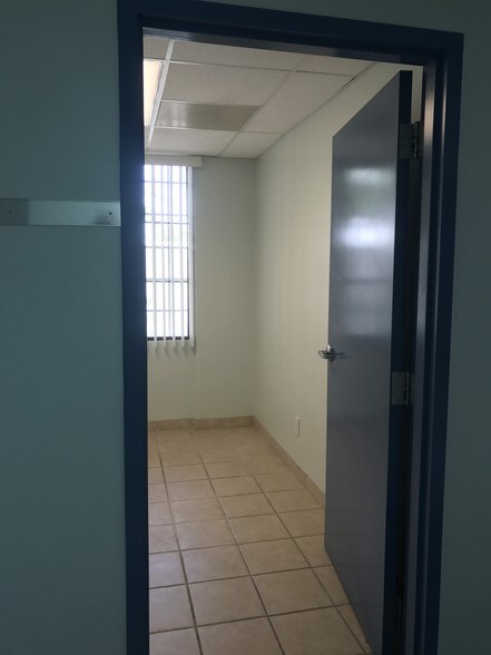 More Photos Of 1310 W St Marys Rd, Tucson Medical For Lease