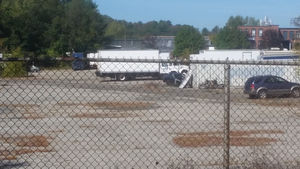 More Photos Of 21 Wilbraham St, Palmer Warehouse For Lease