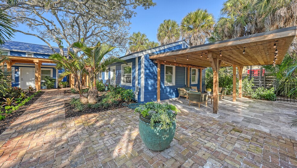 More Photos Of 1901 & 1905 Morrill St, Sarasota Apartments For Sale