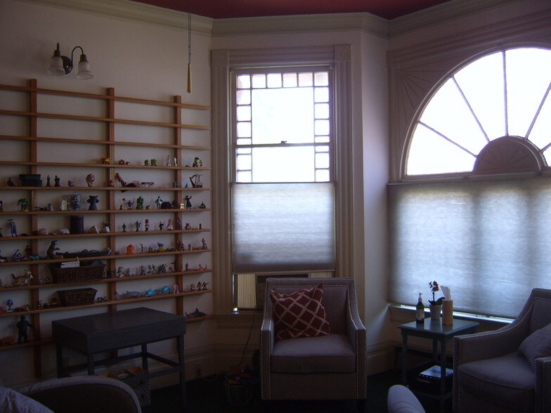 More Photos Of 111 Liberty St, Petaluma Office For Lease