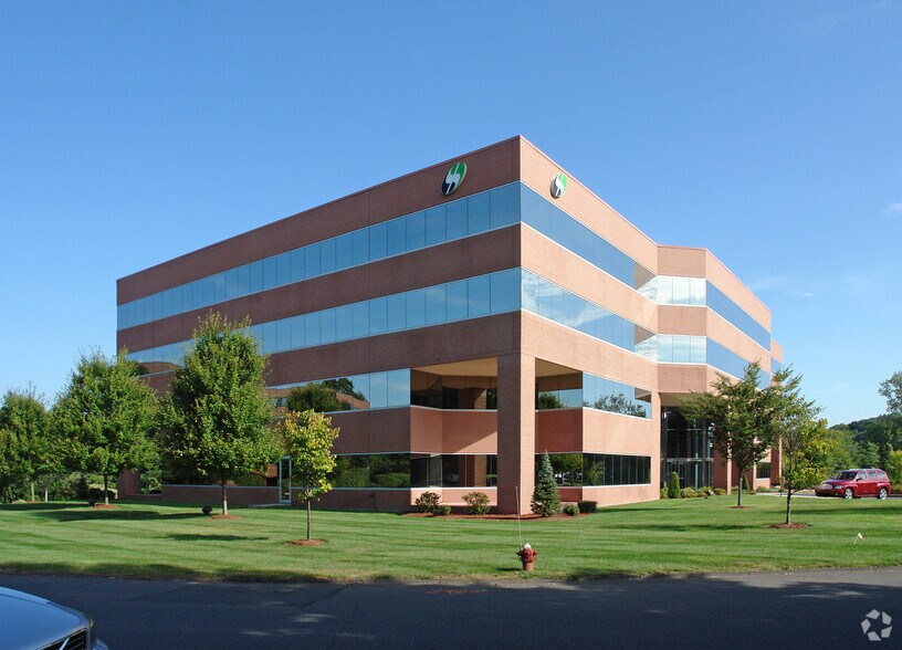 More Photos Of 455 Winding Brook Dr, Glastonbury Office For Lease