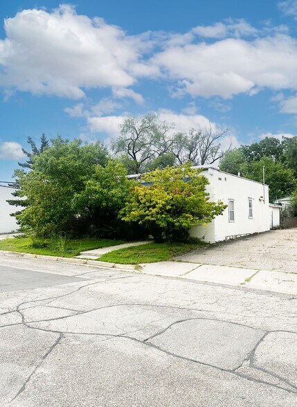 Primary Photo Of , Saint Louis Park Unknown For Sale