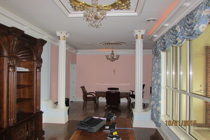 More Photos Of 323 Falls Dr NW, Abingdon Office For Sale