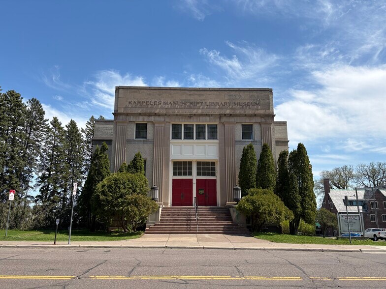 More Photos Of 902 E 1st St, Duluth Office For Sale